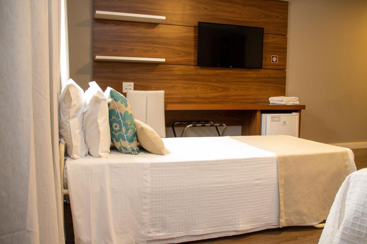 Hotel Villa Fiori Poços de Caldas Extérieur photo